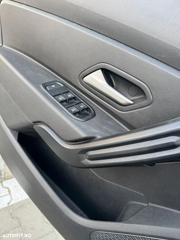 Dacia Duster TCe 90 Essential - 5