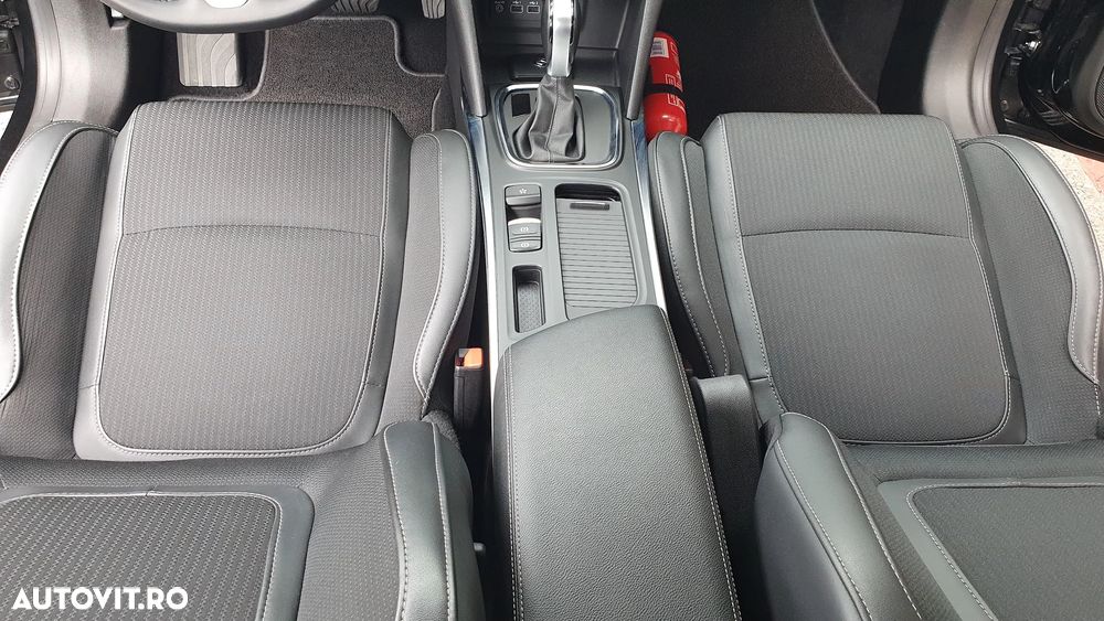 Renault Megane BLUE dCi 115 EDC INTENS - 29