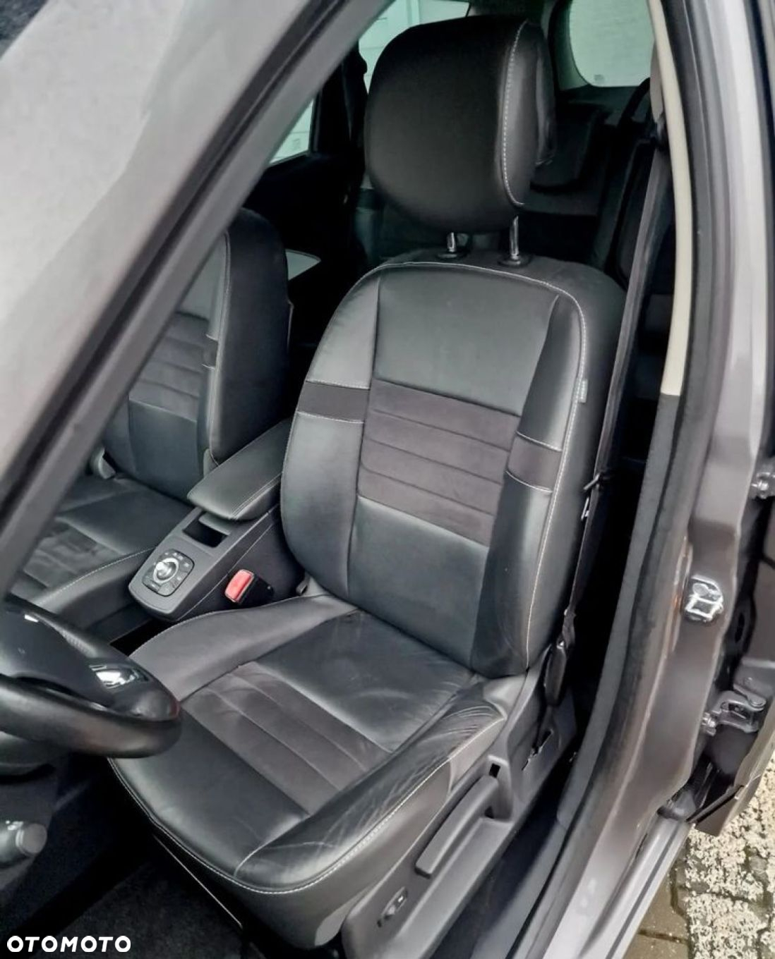 Renault Grand Scenic - 11