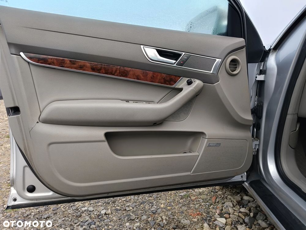 Audi A6 Limousine 3.2 FSI Quattro Tiptronic - 10