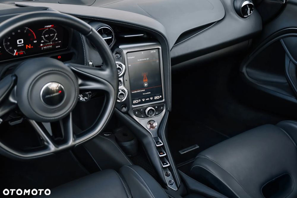 McLaren 720S Coupe - 11