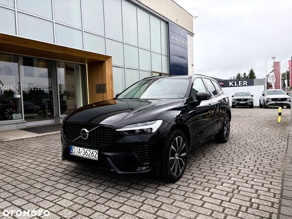 Volvo XC 60 B4 D AWD Plus Dark - 1