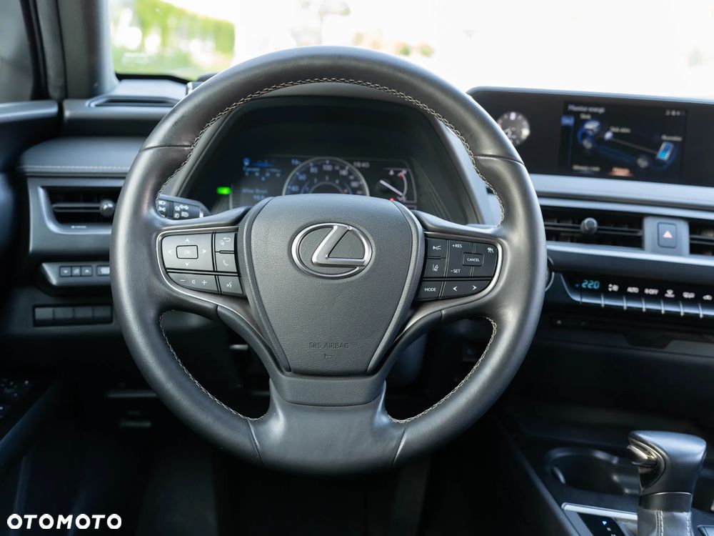 Lexus UX ver-250h - 22