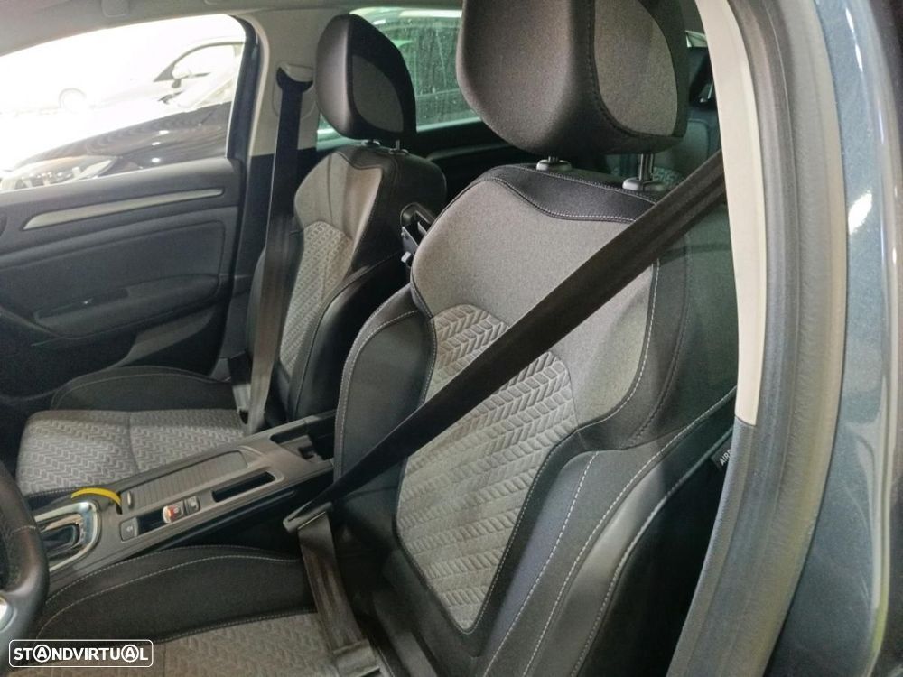 Renault Mégane Sport Tourer 1.6 E-Tech Plug-In Limited - 6
