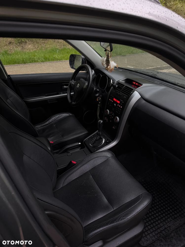 Suzuki Grand Vitara 2.0 20th Anniversary - 6