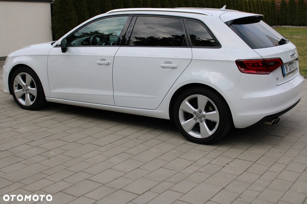 Audi A3 Sportback 2.0 TDI - 11