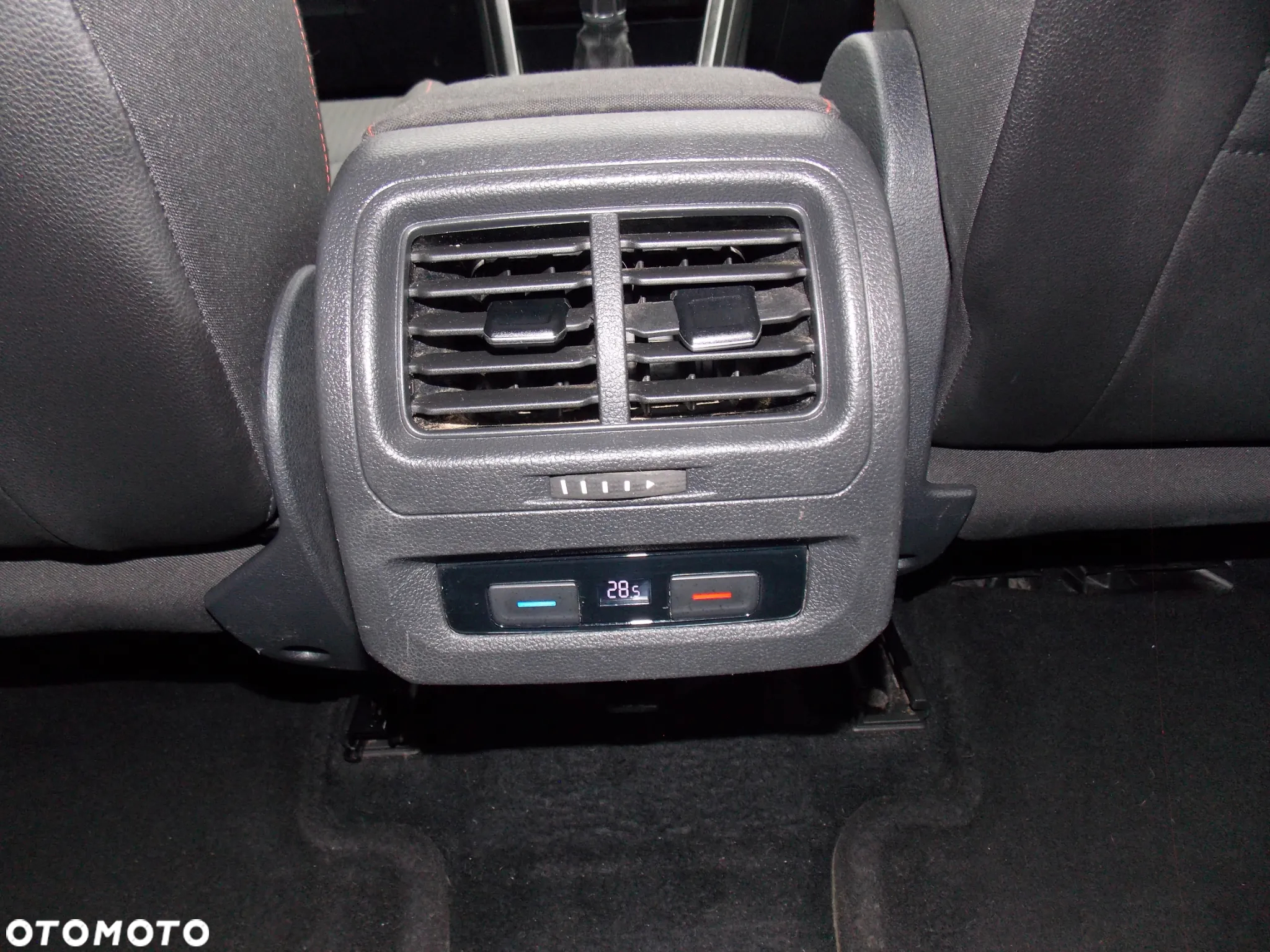 Volkswagen Touran 1.4 TSI (BlueMotion Technology) SOUND - 22