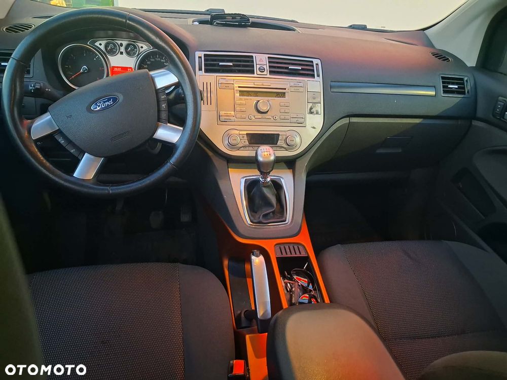 Ford Kuga 2.0 TDCi Titanium - 1