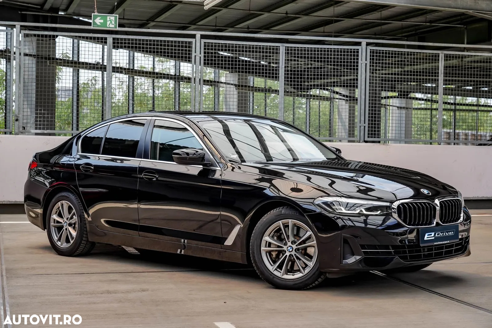 BMW Seria 5 530e Aut. - 5
