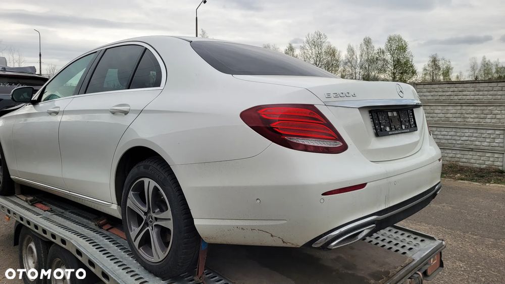 Mercedes-Benz Klasa E 200 d 9G-TRONIC Avantgarde - 2