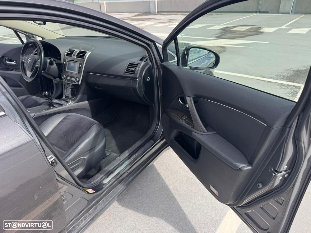 Toyota Avensis SW 2.0 D-4D Exclusive +GPS - 8