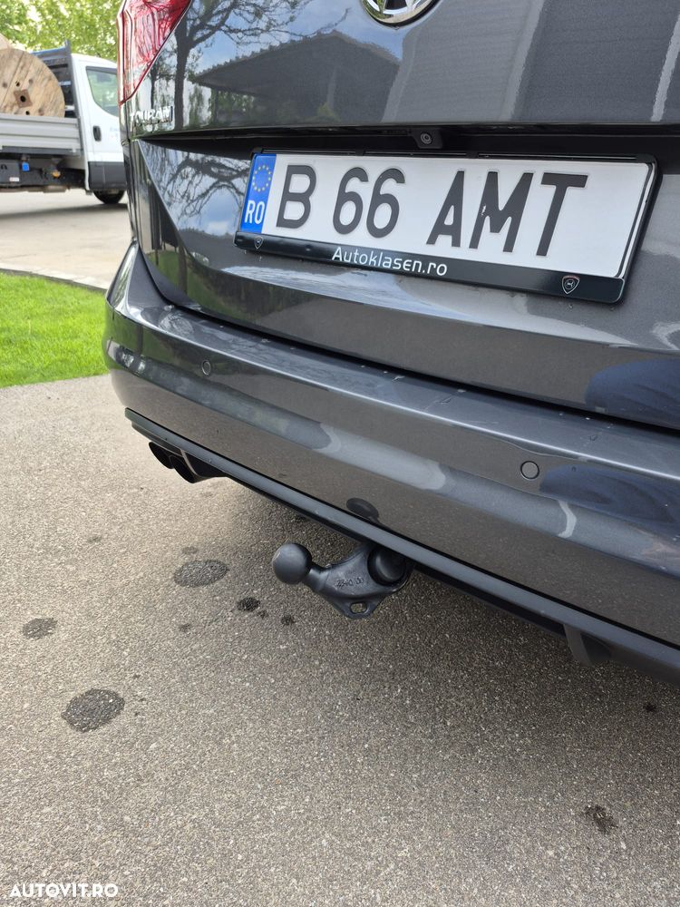 Volkswagen Touran 2.0 TDI SCR (BlueMotion Technology) DSG Highline - 11