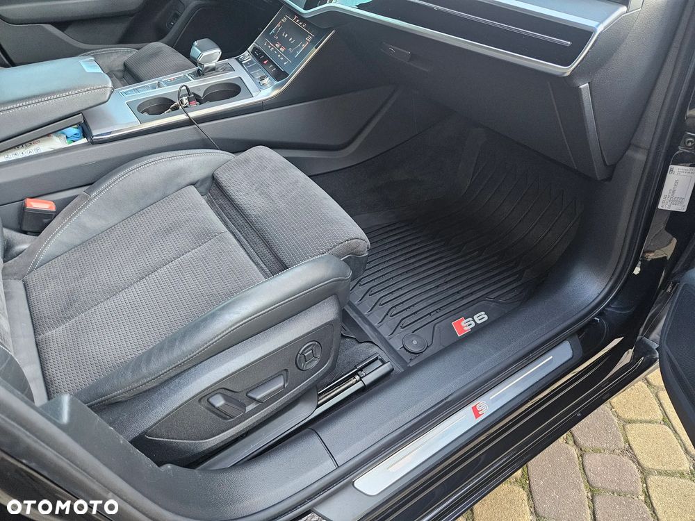 Audi S6 Avant - 14