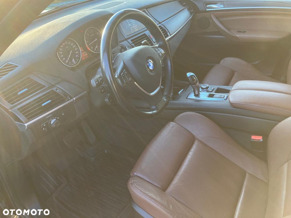 BMW X5 xDrive30d - 14