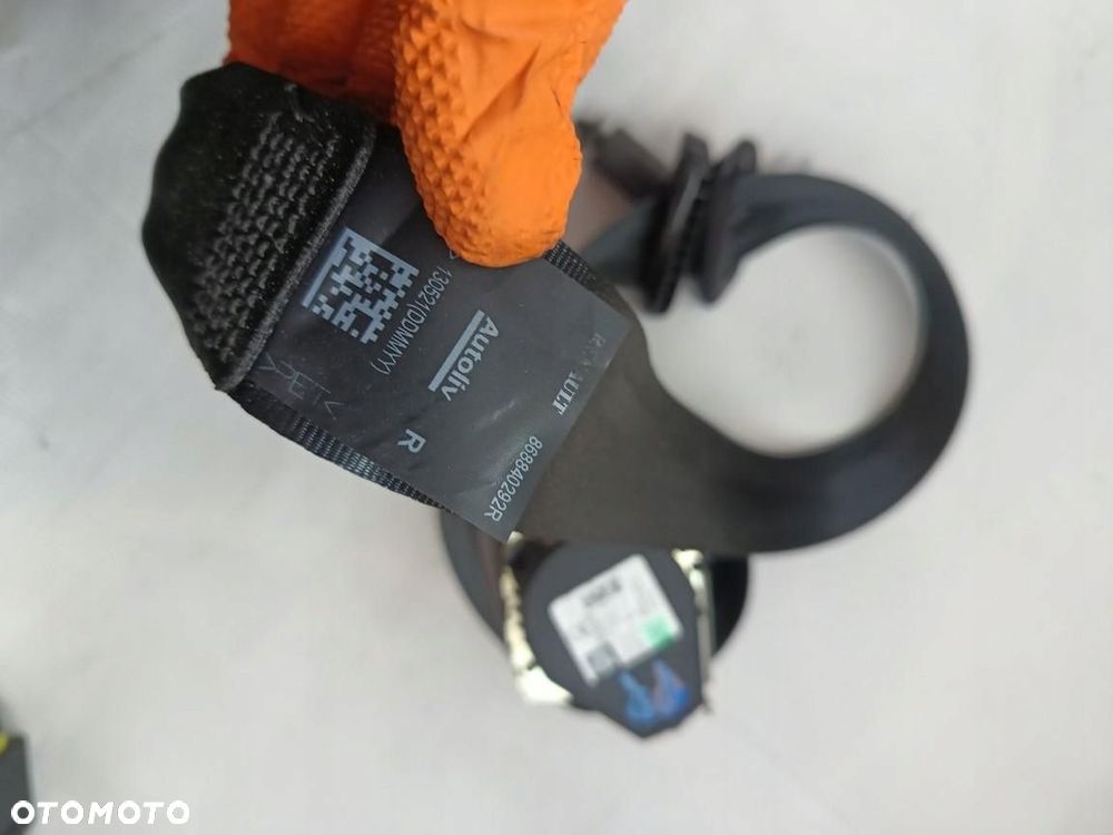 dacia sandero stepway iii 21r- pas bezpieczeństwa prawy przód 868840292r - 3