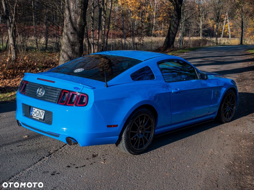 Ford Mustang 3.7 V6 - 12
