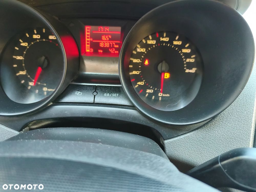Seat Ibiza 1.4 16V Passion - 12