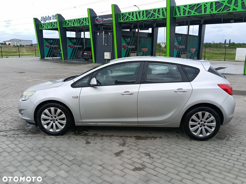 Opel Astra 1.6 - 7