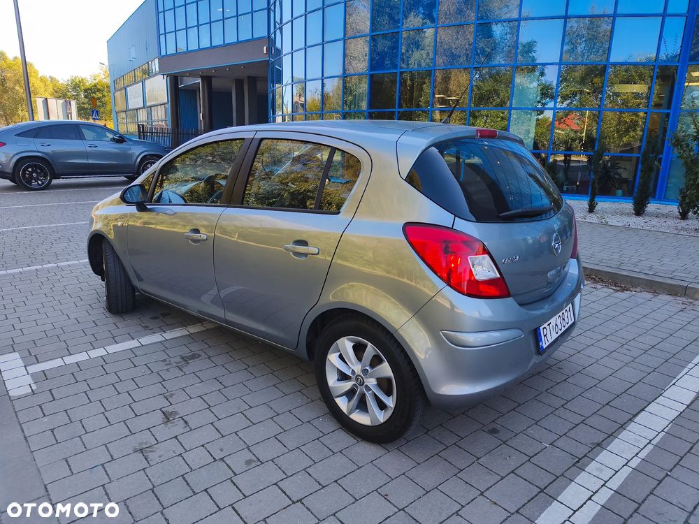 Opel Corsa - 4