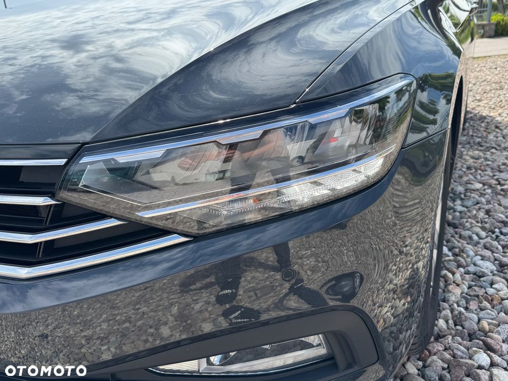 Volkswagen Passat 2.0 TDI SCR DSG Elegance - 17
