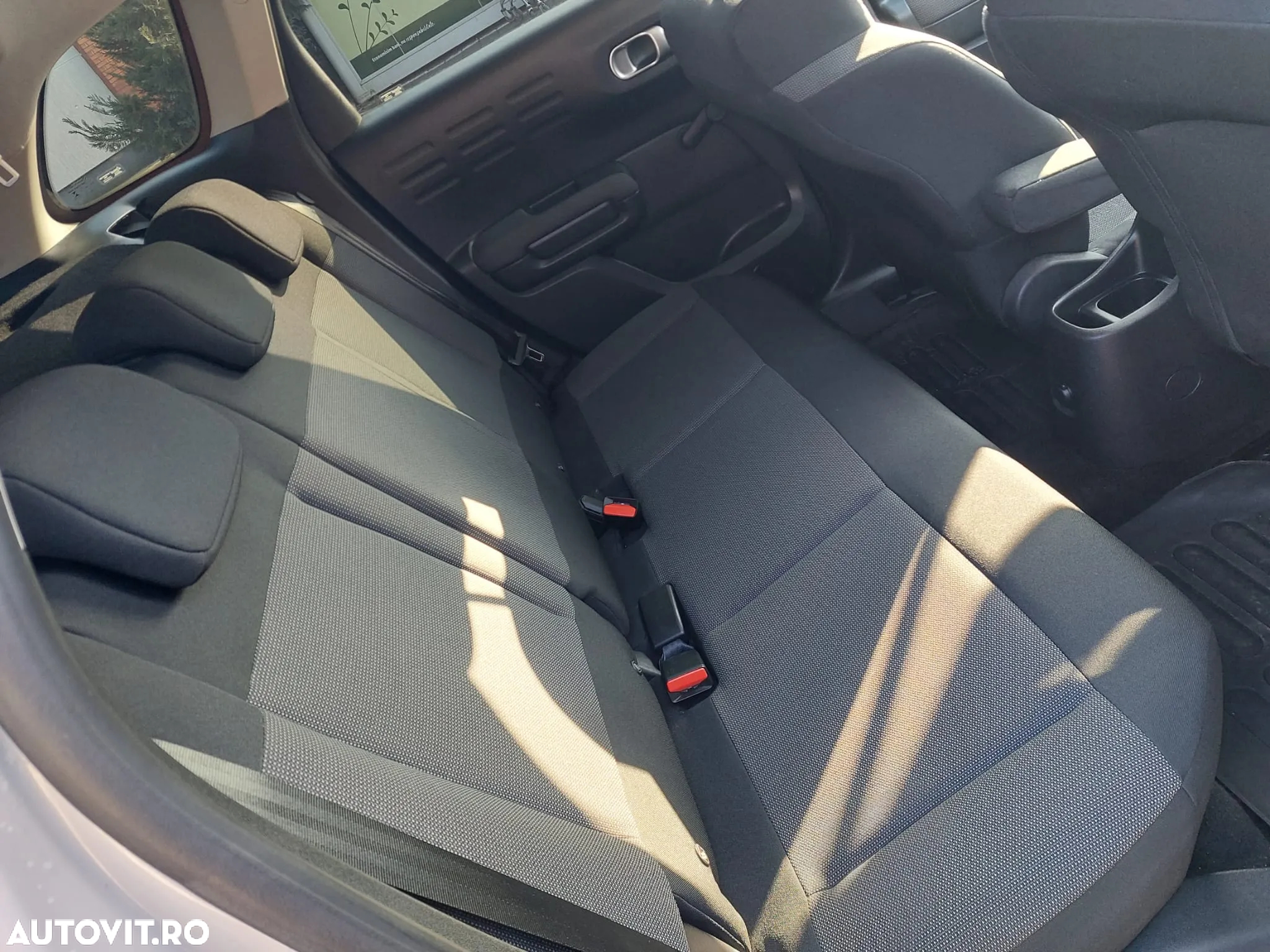 Citroën C3 AIRCROSS 1.2 PureTech S&S BVM Shine - 10