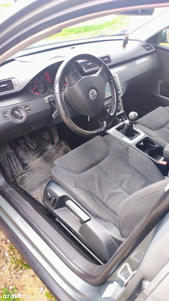 Volkswagen Passat 2.0 FSI Highline - 7