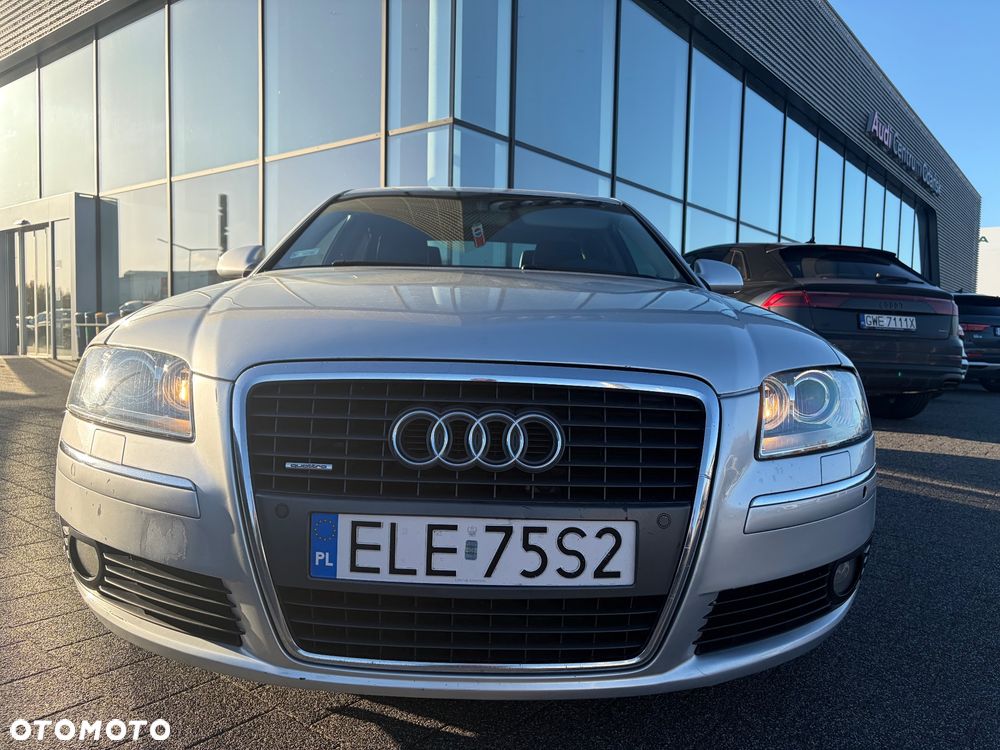 Audi A8 - 3