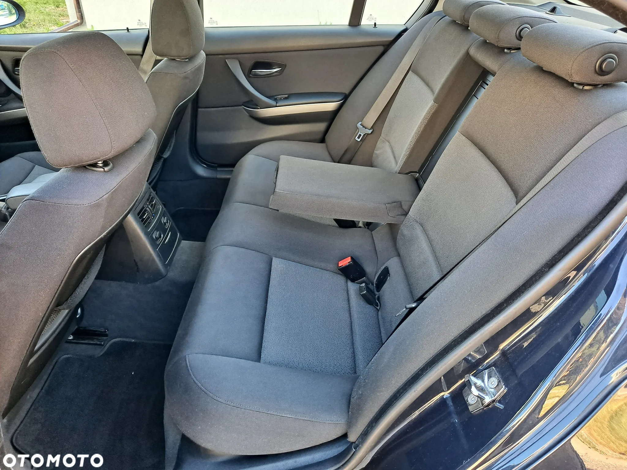 BMW Seria 3 320i - 10