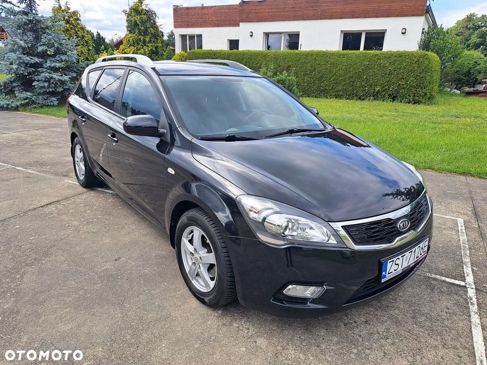 Kia Ceed 1.6 L - 2