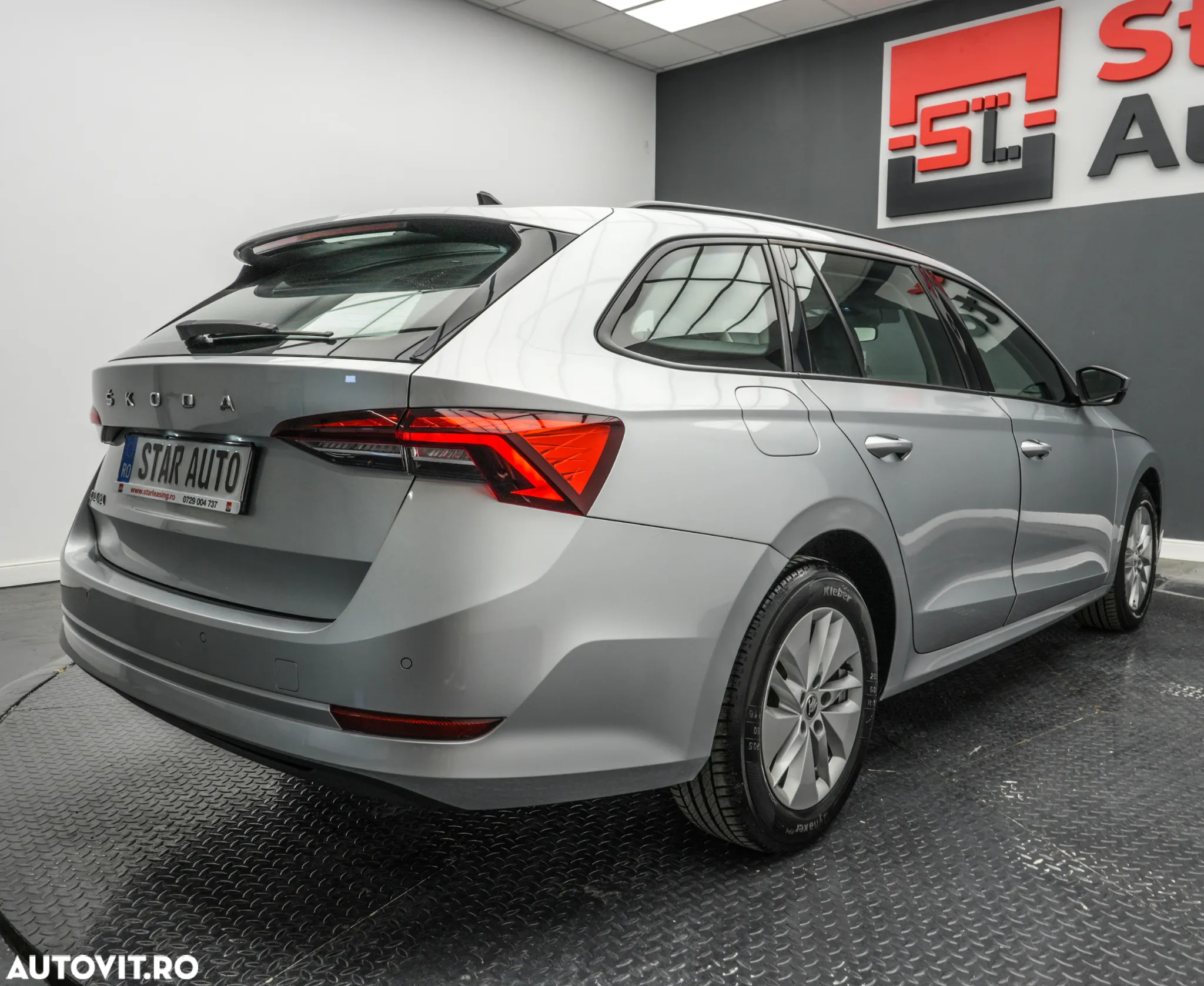 Skoda Octavia Combi 2.0 TDI DSG Style - 6