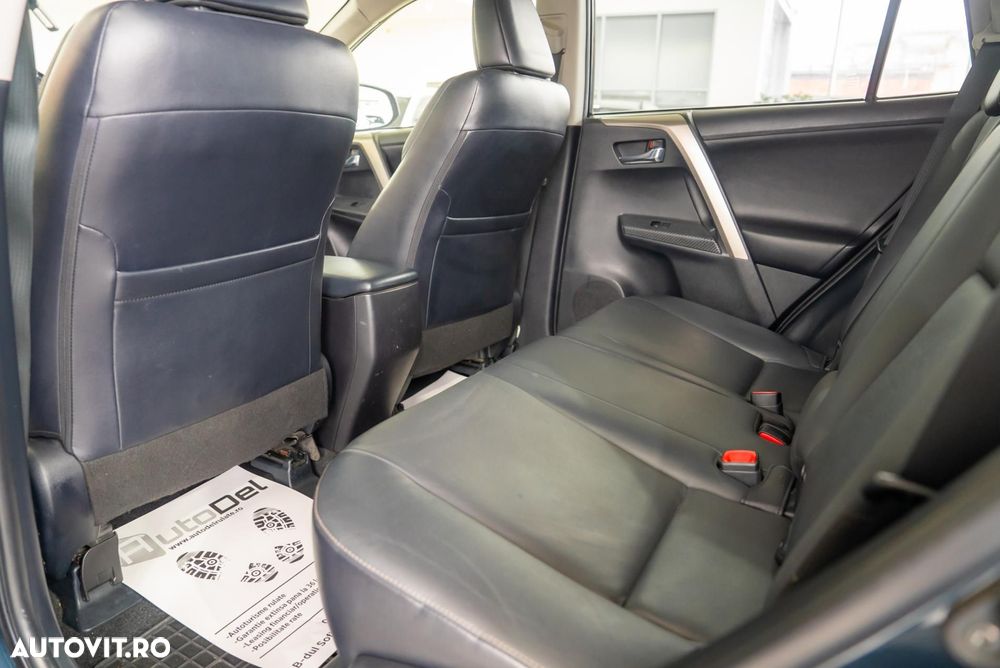 Toyota RAV4 - 24