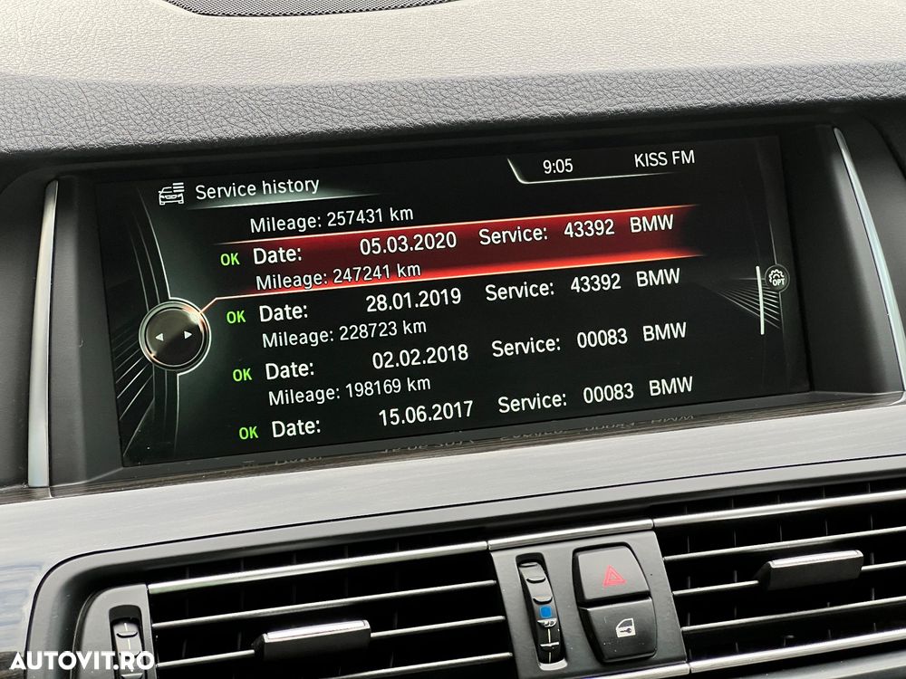 BMW Seria 5 520d xDrive Touring Aut. Luxury Line - 30