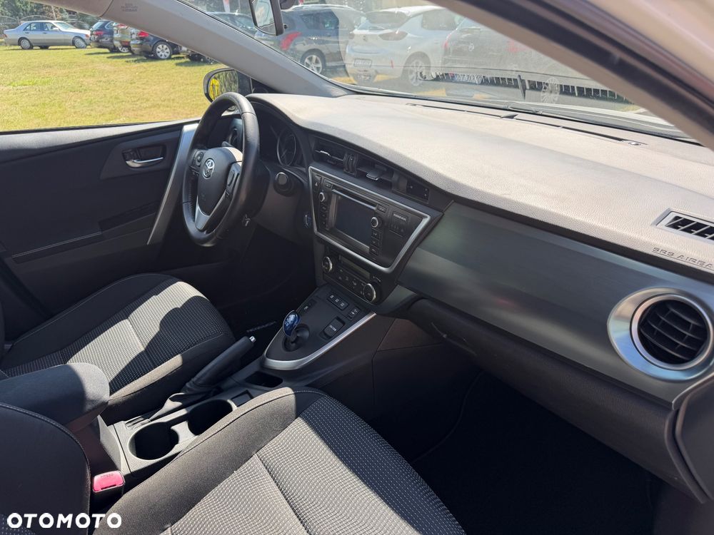 Toyota Auris - 32