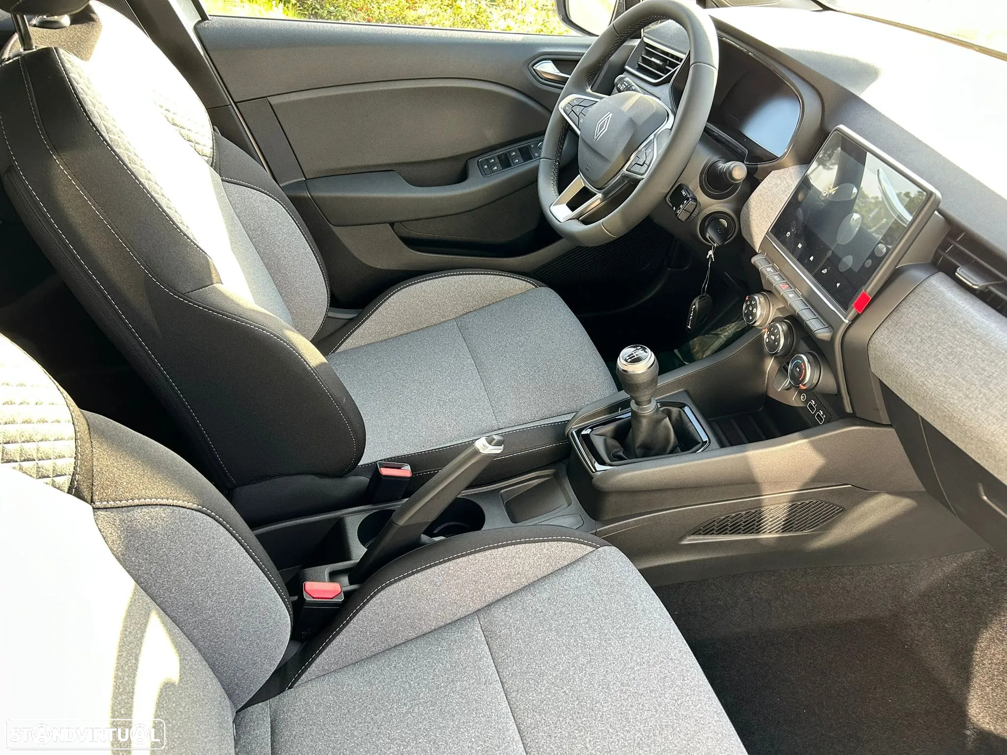 Renault Clio 1.0 TCe Evolution Bi-Fuel - 12