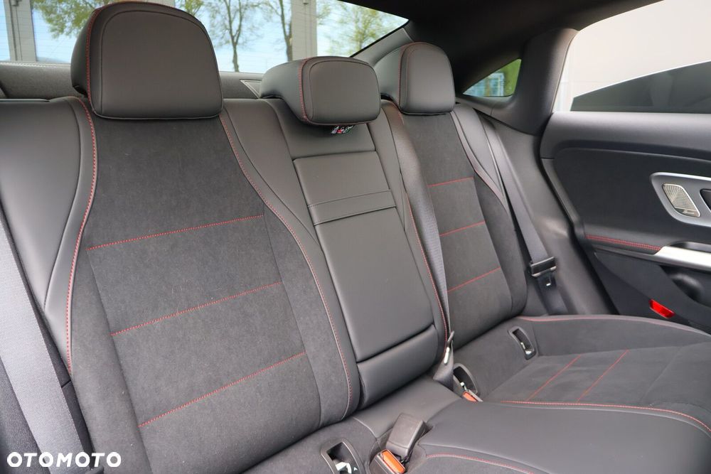Mercedes-Benz CLA - 22