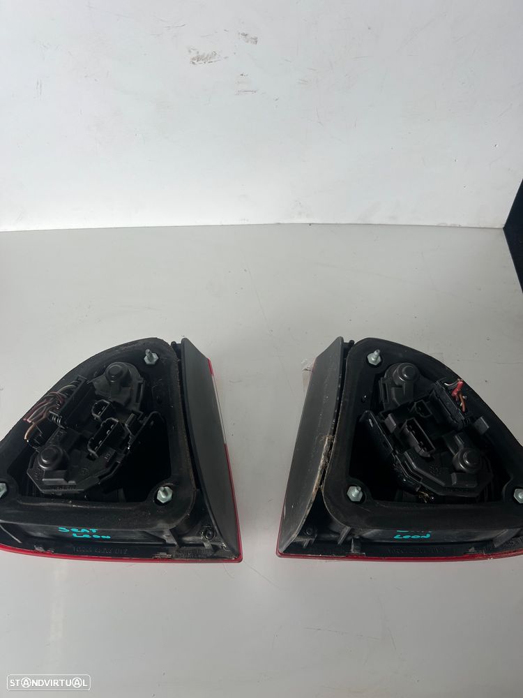 Farolin Seat Leon esquerdo/direito 2001 - 2