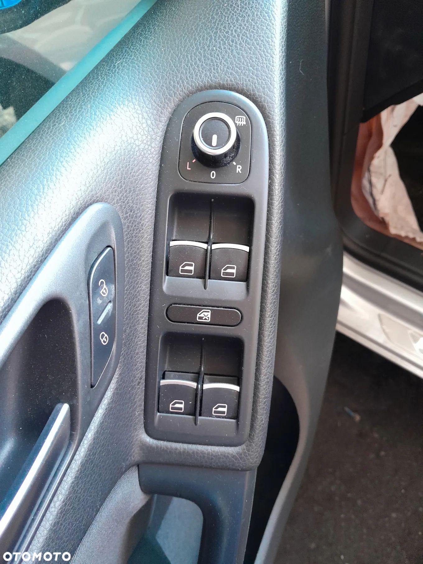 Przełącznik szyb lusterek VW Golf VI 08-13r. - 1