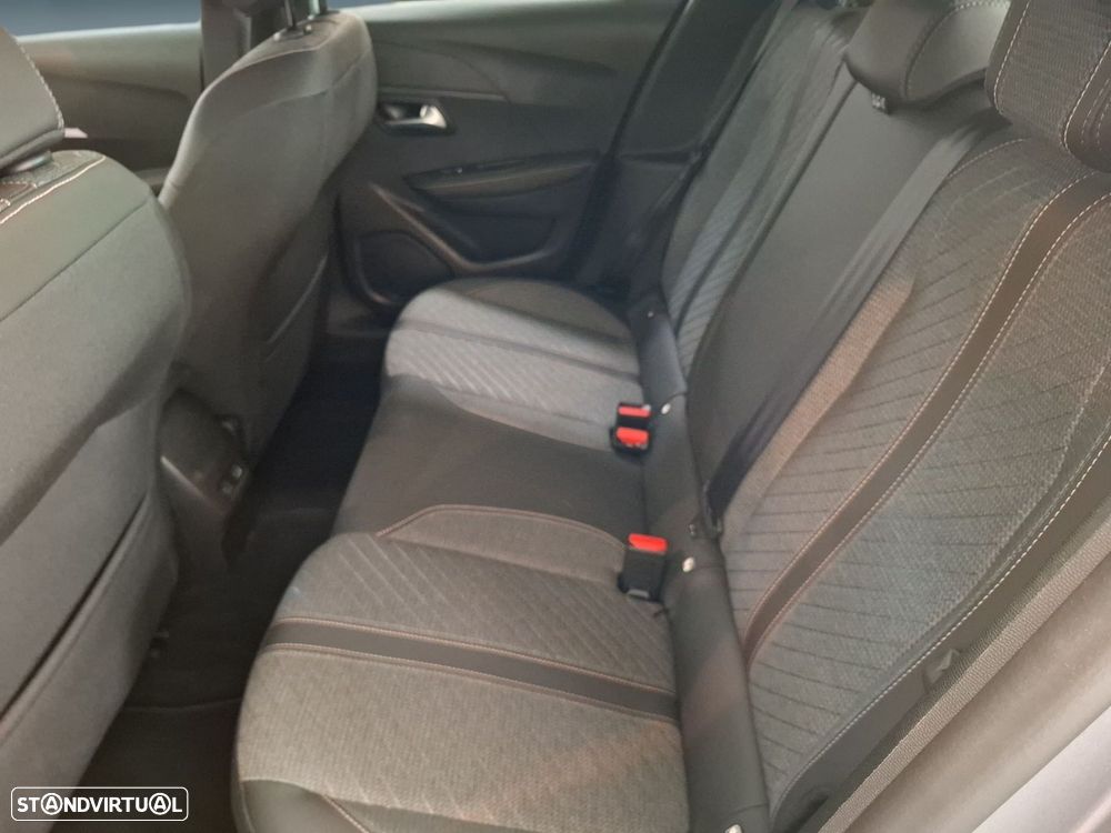 Peugeot e-208 51 kWh Allure - 14