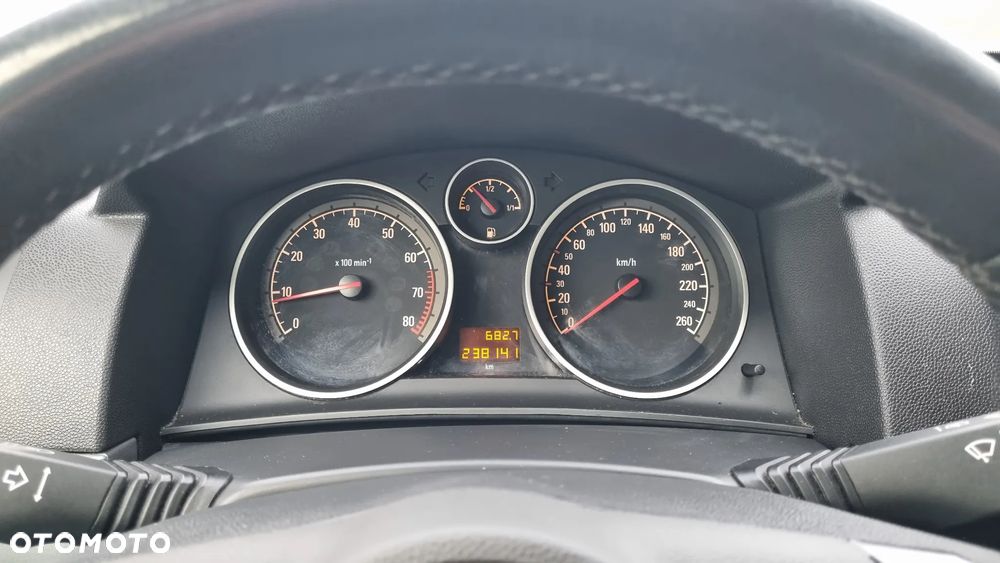 Opel Astra 1.6 Sport - 14