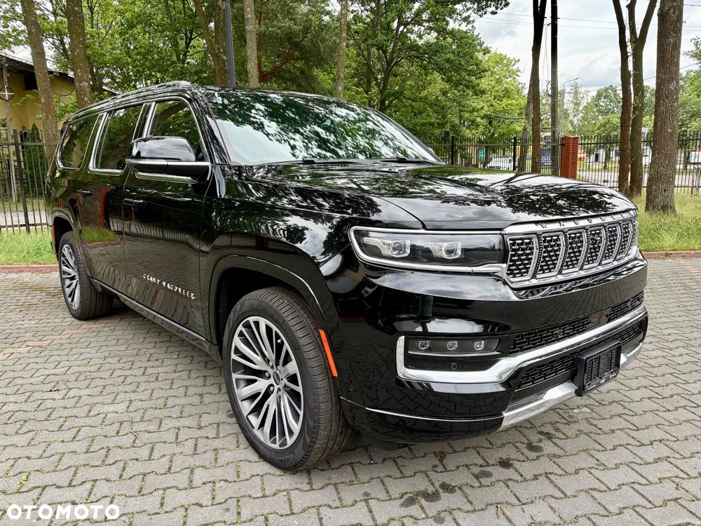 Jeep Grand Wagoneer - 5