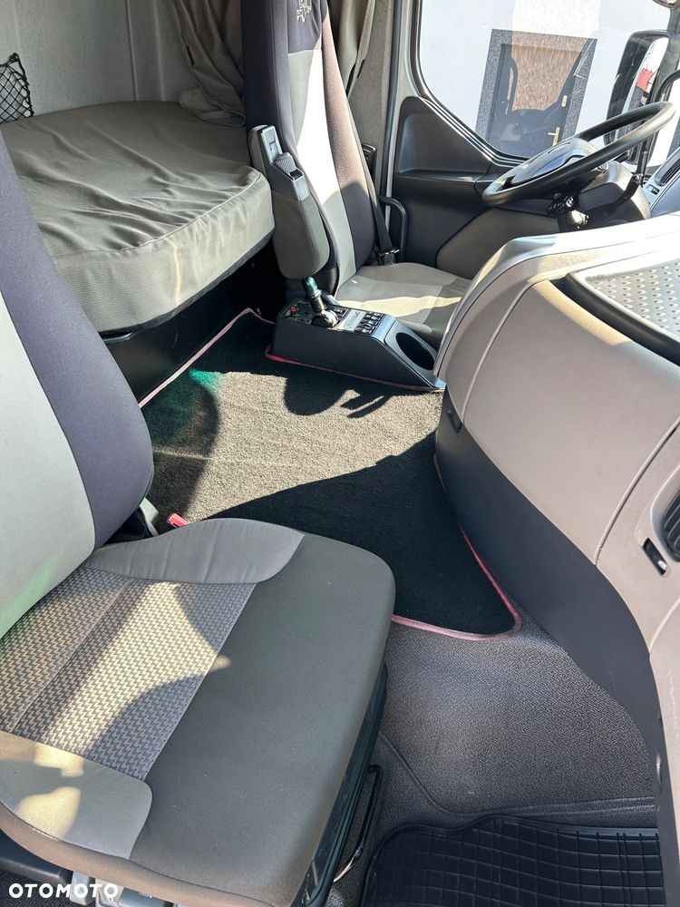 Renault Renault Premium - 10