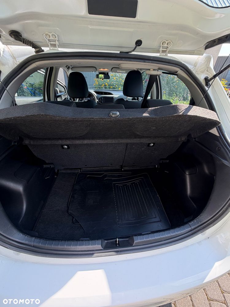 Toyota Yaris 1.5 Premium - 10