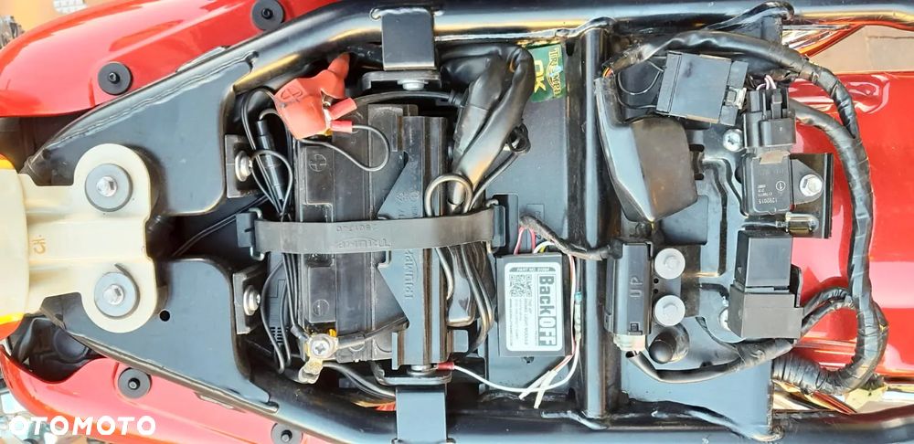 Triumph Bonneville - 11