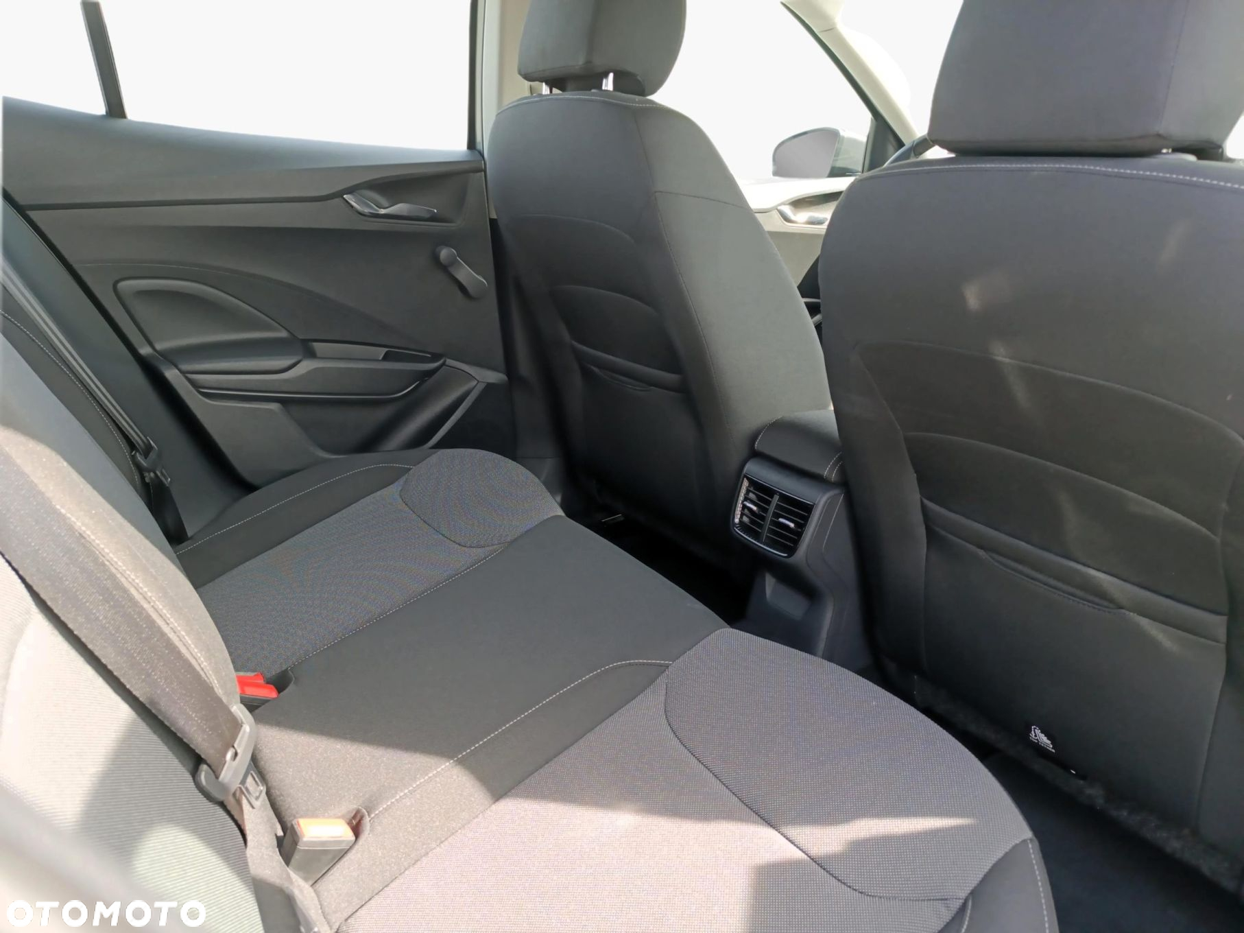 Skoda Fabia 1.0 TSI Ambition Plus - 10