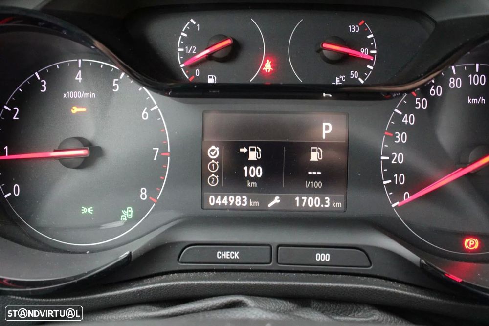 Opel Crossland X - 11