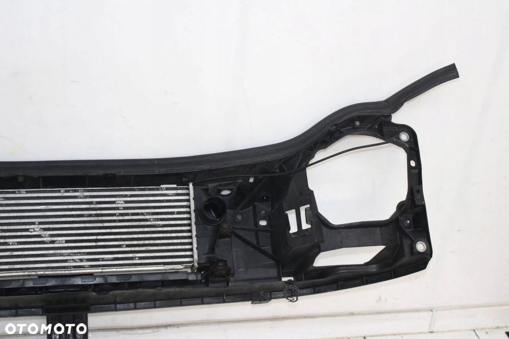 OPEL VIVARO TRAFIC PRIMASTAR 2.5 DCI 2001R- PAS PRZEDNI GÓRNY INTERCOOLER - 8