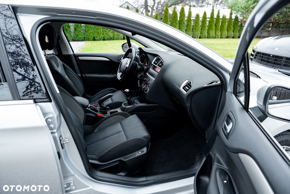 Citroën C4 VTi 120 Attraction - 22