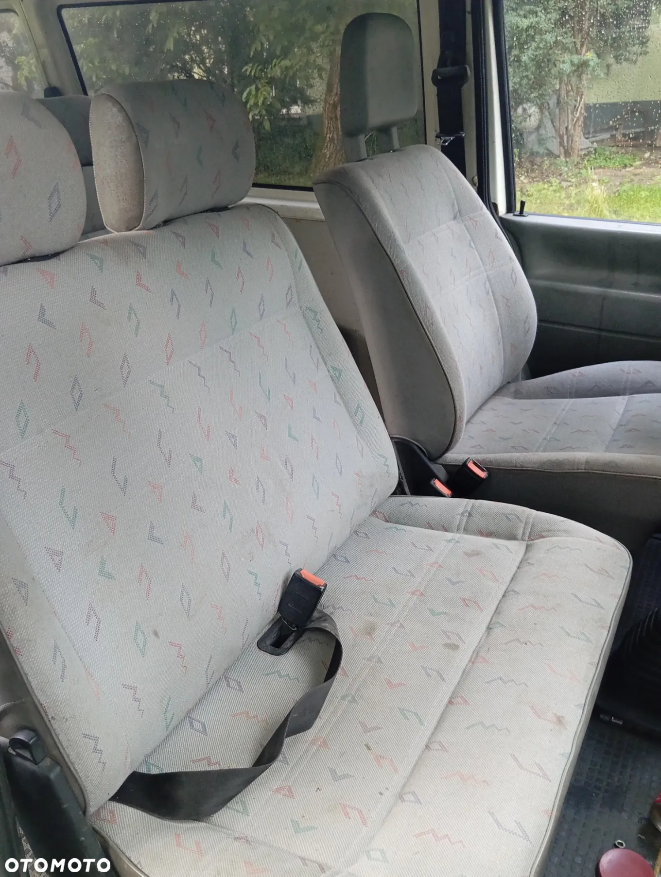 Volkswagen Caravelle - 10