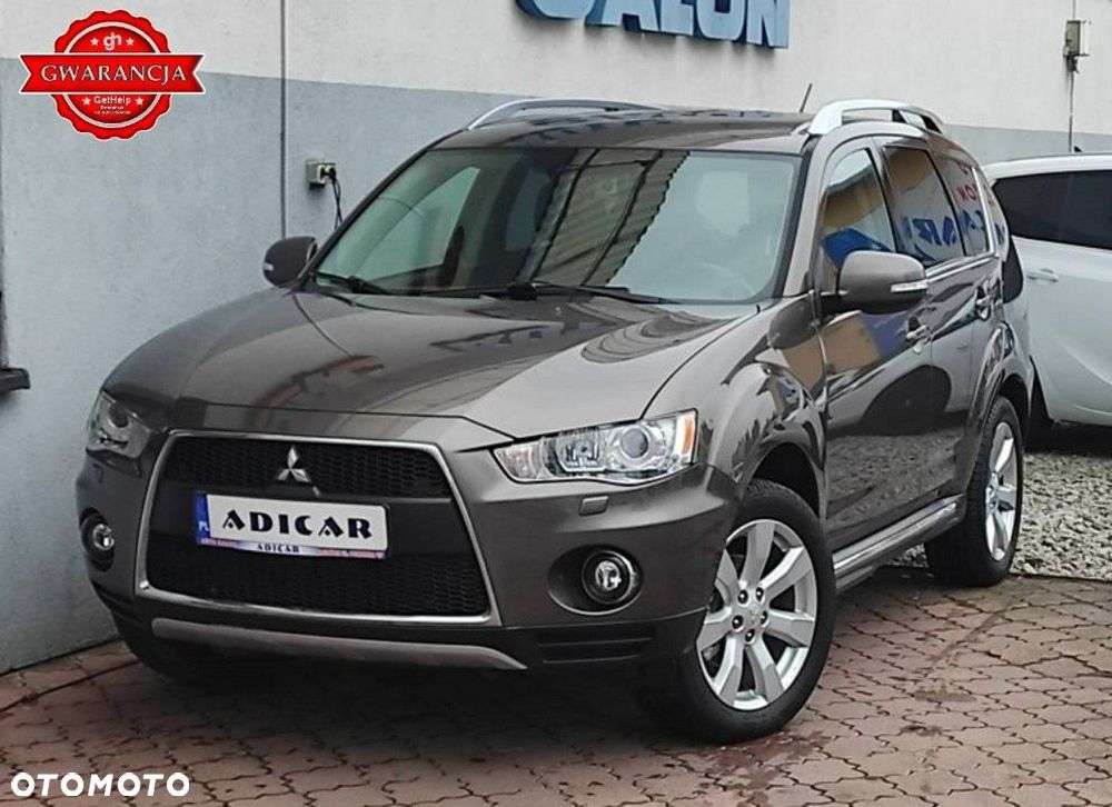 Mitsubishi Outlander - 1