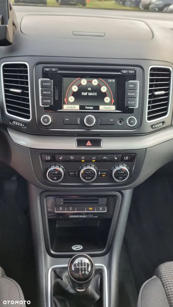 Volkswagen Sharan 2.0 TDI Comfortline - 21